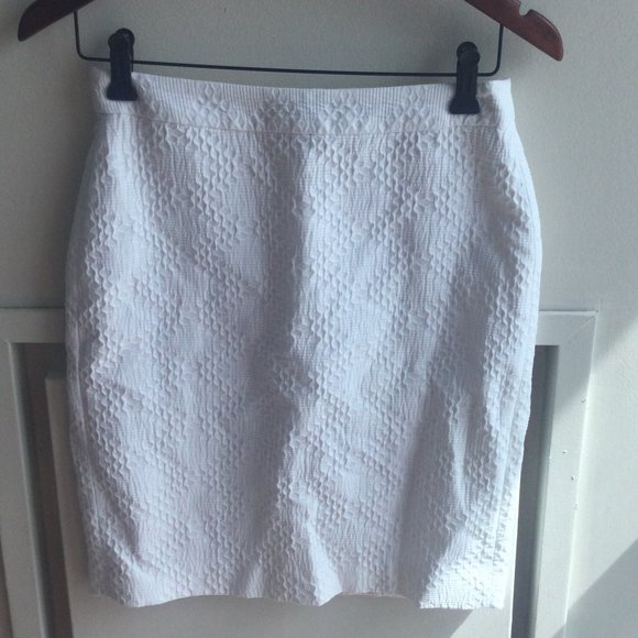 Banana Republic Factory white pencil skirt - Picture 1 of 3